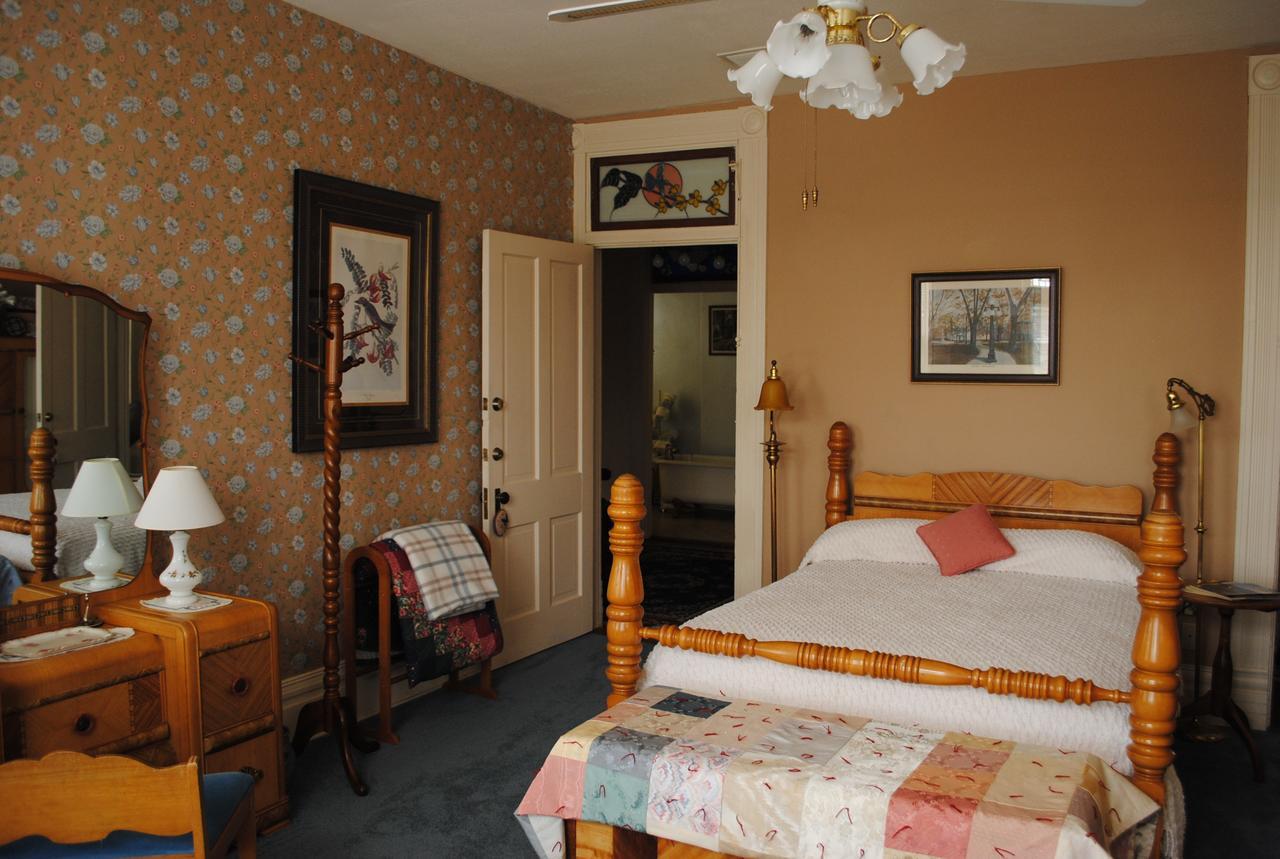 L&N Bed And Breakfast Ltd Henderson Exterior foto