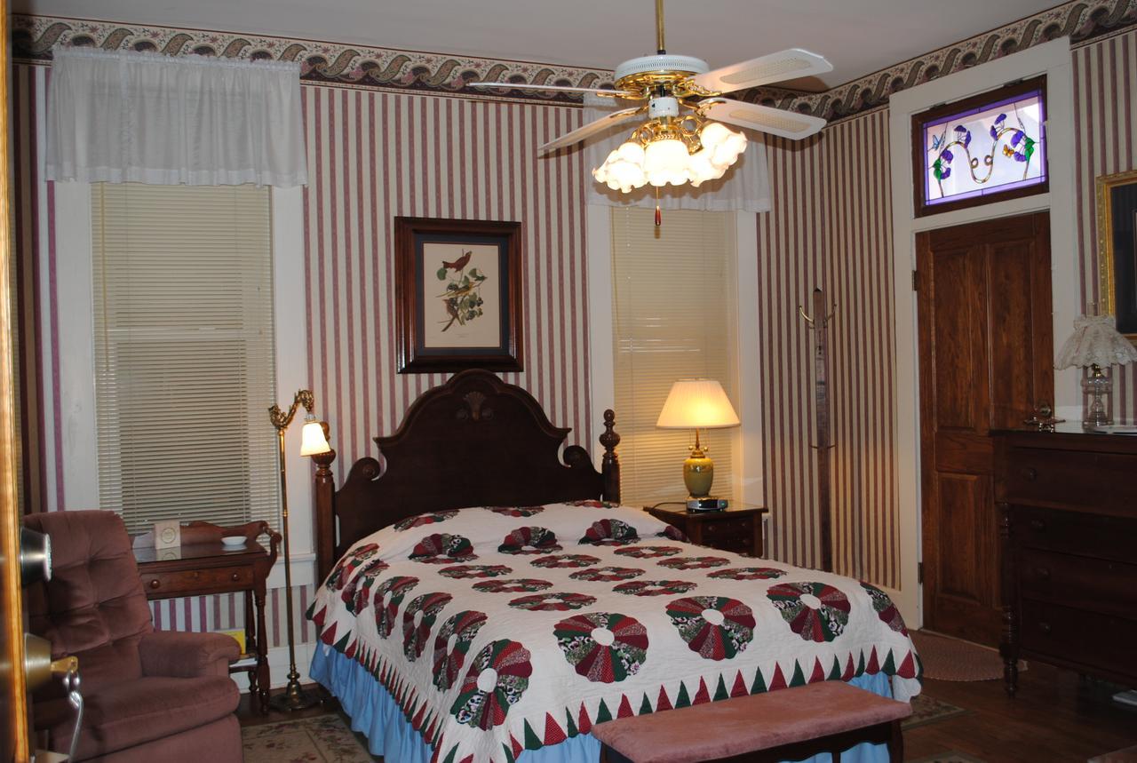 L&N Bed And Breakfast Ltd Henderson Exterior foto